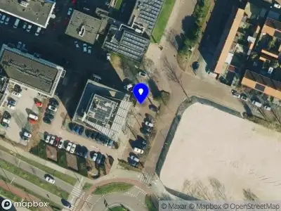 Brandweer met grote spoed naar de Govert Flinckstraat in Zwolle vanwege gebouwbrand