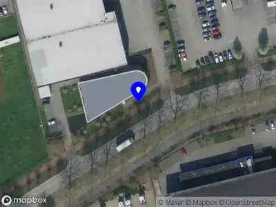 Politie met grote spoed naar de Technologieweg in Oosterhout vanwege letsel