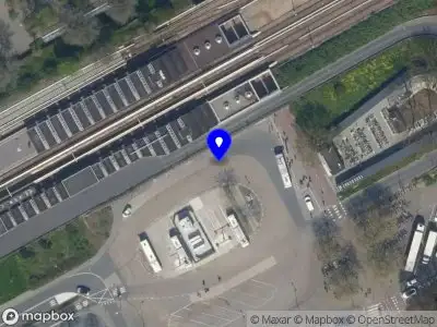 Politie naar de Abram van Rijckevorselplein in Rotterdam vanwege ongeval met letsel