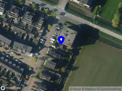 Brandweer met gepaste spoed naar de Brederodelaan in Obdam vanwege een liftopsluiting