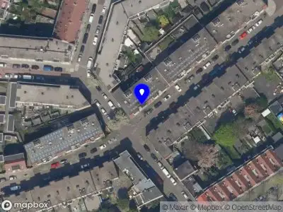 Ambulance met grote spoed naar de Mariastraat in Schiedam