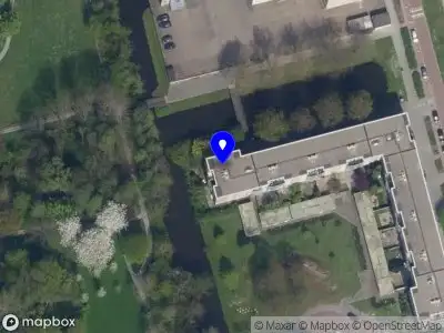 Ambulance met gepaste spoed naar de Akkabapad in Rotterdam