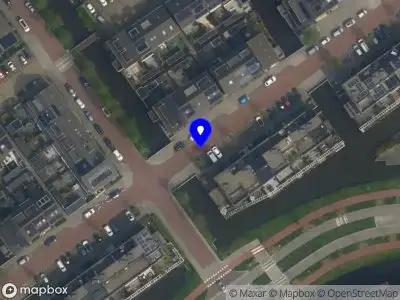 Ambulance met grote spoed naar de Atlantische Oceaan in Naaldwijk