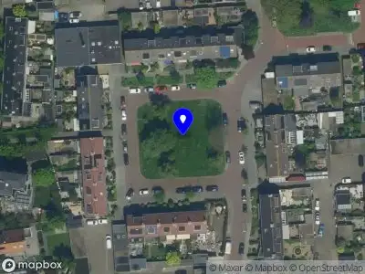 Ambulance met gepaste spoed naar de Velserburch in Velsen-Zuid