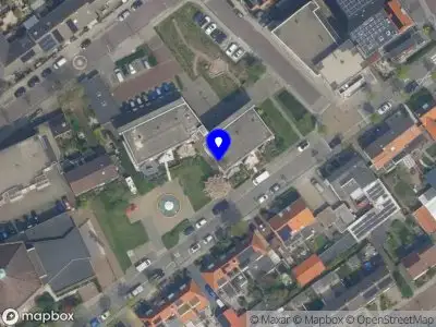 Ambulance met gepaste spoed naar de Spektakelplein in Maasdijk