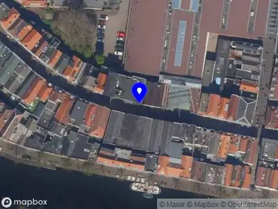 Brandweer met gepaste spoed naar de Korte Haven in Schiedam