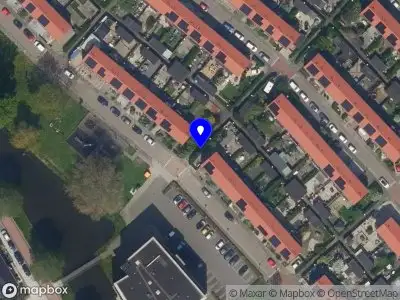 Ambulance met gepaste spoed naar de Rembrandtlaan in Krimpen aan den IJssel