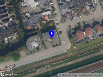 Ambulance met gepaste spoed naar de Filosofentuin in Capelle aan den IJssel