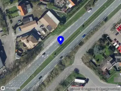 Ambulance met grote spoed naar de Achterdijk in Rhoon