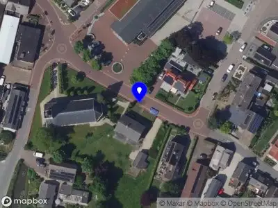 Ambulance met grote spoed naar de Dorpsweg in Hoogblokland