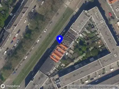 Ambulance met gepaste spoed naar de Mathenesserdijk in Rotterdam