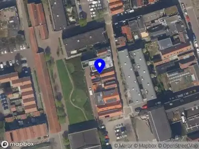 Brandweer met grote spoed naar de Landstraat in Vlaardingen vanwege voertuigbrand