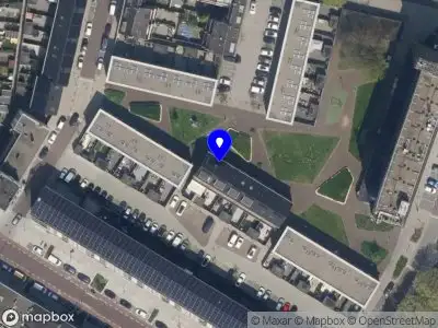 Ambulance met gepaste spoed naar de Fultonplantsoen in Schiedam