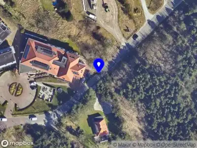 Brandweer met grote spoed naar de Zwarteweg in Nes vanwege afgaan automatisch brandalarm