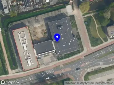 Ambulance met grote spoed naar de Reinier de Graafpad in Delft