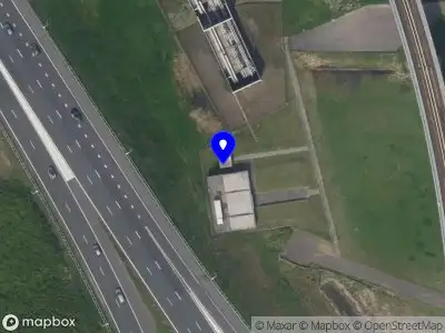 Politie naar de Vondelingenweg in Pernis Rotterdam