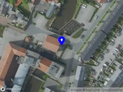 Politie naar de Minderbroederssingel in Roermond vanwege aanrijding met letsel