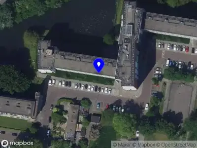 Ambulance met gepaste spoed naar de Tak van Poortvlietstraat in Dordrecht