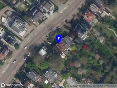 Ambulance met grote spoed naar de Straatweg in Rotterdam