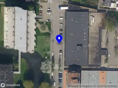 Brandweer met grote spoed naar de Vechtstraat in Ridderkerk vanwege voertuigbrand