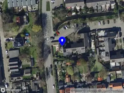 Ambulance met grote spoed naar de Bernhardplaats in Hellevoetsluis