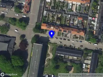 Ambulance met grote spoed naar de Rietzangerstraat in Sliedrecht