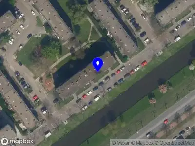 Ambulance met grote spoed naar de Burgemeester Van Haarenlaan in Schiedam