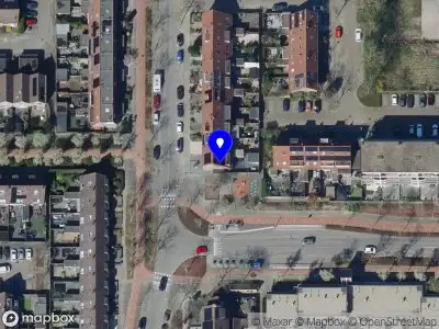 Ambulance met gepaste spoed naar de Jacoba Pompevliet in Barendrecht