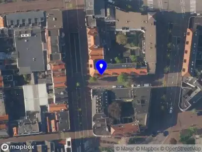 Ambulance met gepaste spoed naar de Cathrijnestraat in Leiden