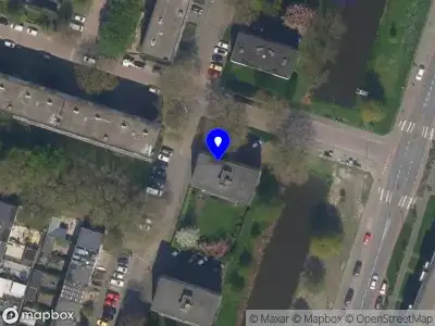 Ambulance met grote spoed naar de Coornhertstraat in Vlaardingen