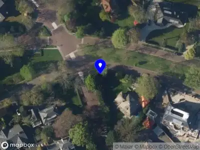 Ambulance met grote spoed naar de Konijnenlaan in Wassenaar