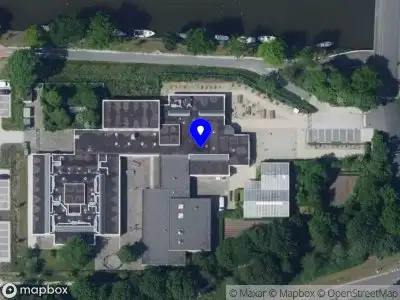 Brandweer met grote spoed naar de Griend 50 in Lelystad vanwege voertuigbrand