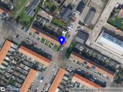 Ambulance met gepaste spoed naar de Pieter v Slingelandtstraat in Puttershoek