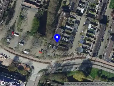 Ambulance met grote spoed naar de Wielsingel in Oud-Beijerland