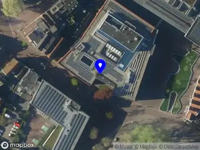 Ambulance met grote spoed naar de Gasthuisstraat in Alkmaar