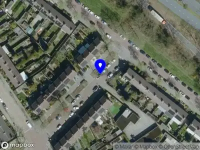 Brandweer en politie met grote spoed naar de Prof. Huartlaan in Eindhoven vanwege middelgrote brand