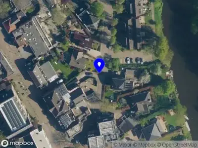 112 melding Brandweer met gepaste spoed naar de Allee in Ulft vanwege een liftopsluiting