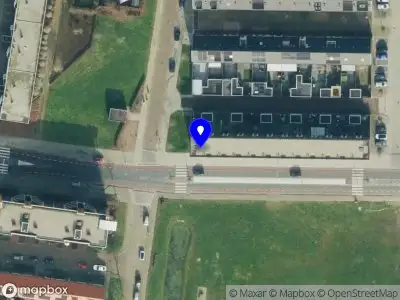 Brandweer met grote spoed naar de Rembrandthof in Almelo vanwege voertuigbrand