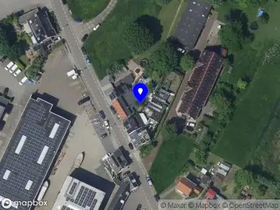 Ambulance met grote spoed naar de Baanhoek in Sliedrecht