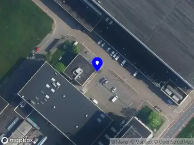 Brandweer met gepaste spoed naar de E.L.T.A. straat in Schiphol vanwege een liftopsluiting