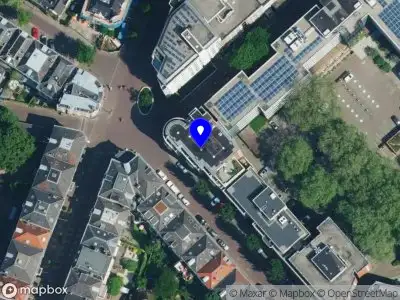 Politie naar de Gedempte Gracht in Deventer vanwege aanrijding met letsel
