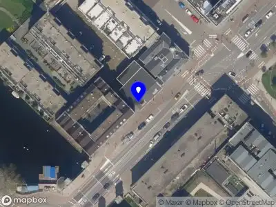 Ambulance met gepaste spoed naar de Oranjestraat in Schiedam