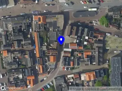 Ambulance met grote spoed naar de Schinkelstraat in Egmond aan Zee