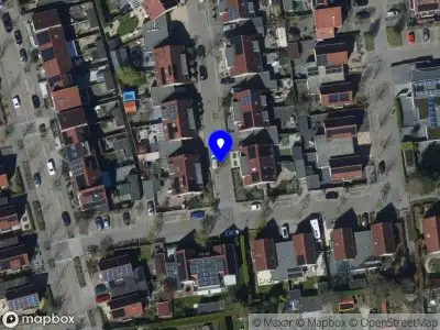 Ambulance met grote spoed naar de Sweelinckstraat in Dirksland