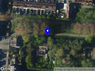 Brandweer met gepaste spoed naar de Daalmeerpad in Alkmaar vanwege een buitenbrand