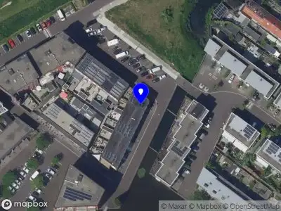 Ambulance met grote spoed naar de Watertrap in Papendrecht