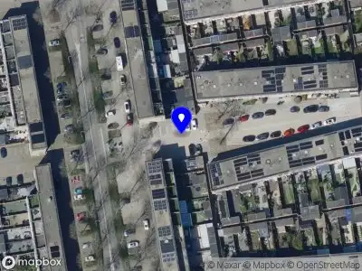 Ambulance met gepaste spoed naar de Annie van Hattemstraat in Spijkenisse