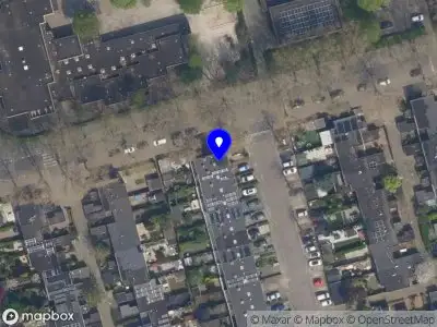 Ambulance met grote spoed naar de Haakdistel in Rotterdam