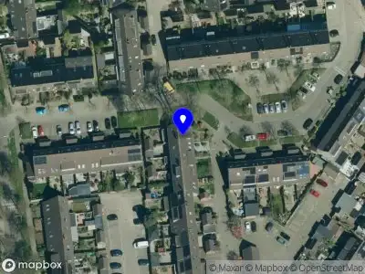 Brandweer met grote spoed naar de Gerard Doustraat in Ede vanwege voertuigbrand