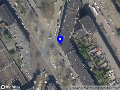 112 melding Ambulance met grote spoed naar de Oranjeboomstraat in Rotterdam